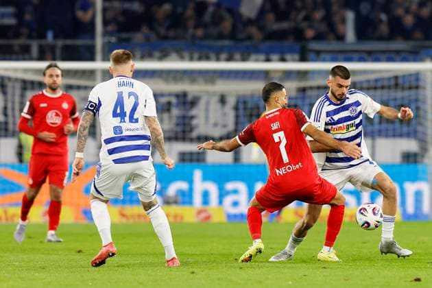 Soccer 3 Liga, Matchday 12, Season 2025 2026, MSV Duisburg Rot Weiss Essen on 26 10 2025 at the Schauinsland Reisen Arena in Duisburg Ramin Safi Rot Weiss Essen
