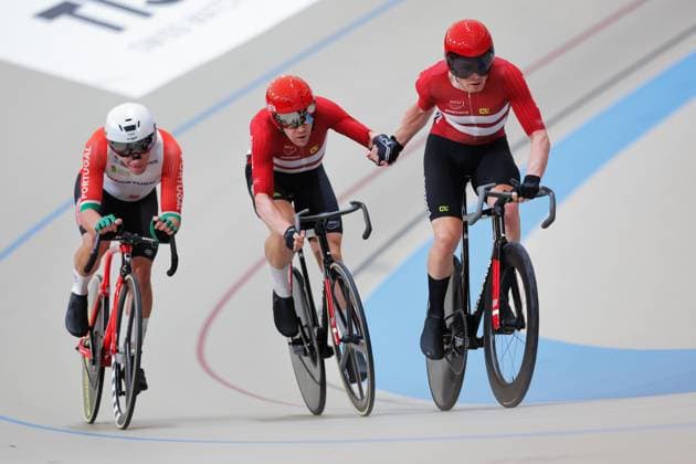 2025 Tissot UCI Track World Championships Picture by Alex Whitehead SWpix.com - 26 10 2025 - Cycling - 2025 Tissot UCI Track World Championships - Velodromo PenalolÃ n, Santiago, Chile - Men s Madison - Niklas Larsen (Denmark) and Lasse Leth (Denmark) Copyright: x xSWpix.comx(t axPhotographyxHubxLtd)xAlexxWhitehead SWpix.comx SWP-3030-11996