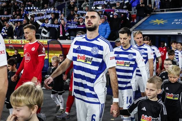 Sports, football, 3 league season 2025 2026 12 matchday MSV Duisburg Rot Weiss Essen 26 10 2025, schauinsland reisen arena Rasim Bulic MSV Duisburg, 6 Duisburg schauinsland reisen arena North Rhine-Westphalia Germany