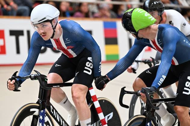 2025 Tissot UCI Track World Championships Picture by Simon Wilkinson SWpix.com - 26 10 2025 - Cycling - 2025 Tissot UCI Track World Championships - Velodromo PenalolÃ n, Santiago, Chile - Men s Madison - Peter Moore (USA) and Graeme Michael Frislie (USA) Copyright: x xSWpix.comx(t axPhotographyxHubxLtd)xSimonxWilkinson SWpix.comx SWP-3030-12009