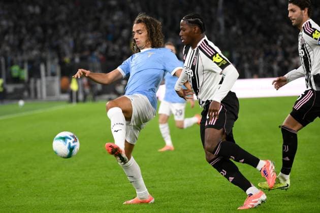 Matteo Guendouzi of SS Lazio and Jonathan David of Juventus FC during the Serie A 2025 2026 football match between SS Laziio and Juventus FC at Stadio Olimpico in Rome (Italy), October 26, 2025. AndreaxStaccioli