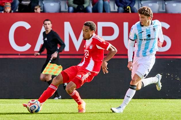 A Junioren Bundesliga DFB Nachwuchsliga, FC Bayern München U19 vs TSV 1860 München U19 , München FC Bayern, München FC Bayern U19 , FC Augsburg, FC Augsburg U19 , 2025 10 26 in München FC Bayern Campus Goal Goal FC Bayern München U19 1 0 WIJKS Chivano FC Bayern München U19 Right defender Nr 2 FCBU192 , EFE Arda TSV 1860 München U19 Left defender Nr 3 TSVU193 sportworld München FC Bayern Campus Bayern Germany