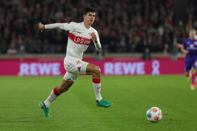 Stuttgart, Bundesliga Football VfB Stuttgart vs 1 FSV Mainz 05, Chema Andres VfB In accordance with the regulations of the DFL German Football League, it is prohibited to use or have used photographs taken in the stadium and or of the match in the form of sequential images and or video-like photo series