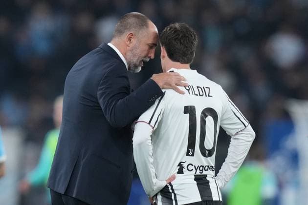 Juventus™ head coach Igor Tudor Juventus Kenan Yildiz during the Serie A EniLive soccer match between Lazio and Juventus at the Rome s Olympic stadium, Italy - Sunday October 26, 2025 - Soccer ( Photo by Alfredo Falcone LaPresse )  Copyright: xAlfredoxFalcone LaPressex