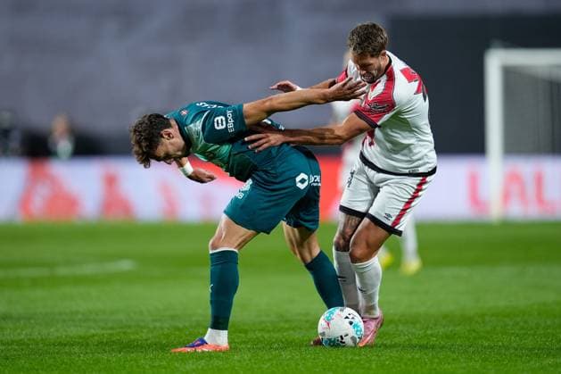 October 26, 2025, Madrid, Madrid, Spain: Florian Lejeune of Rayo Vallecano and Lucas Boye of Deportivo Alaves compete for the ball during the Spanish League, LaLiga EA Sports, football match played between Rayo Vallecano and Deportivo Alaves at Estadio de Vallecas on October 26, 2025, in Madrid, Spain. Madrid Spain - ZUMAa181 20251026_zaa_a181_279 Copyright: xDennisxAgyemanx