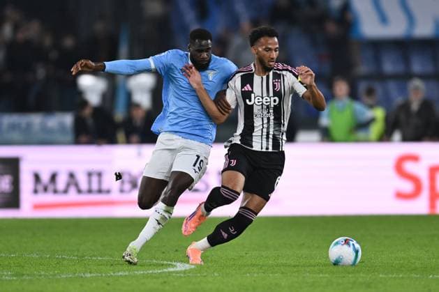 SS Lazio v Juventus FC - Serie A Boulaye Dia of S.S. Lazio and Lloyd Kelly of Juventus F.C. are in action during the 8th day of the Serie A Championship between S.S. Lazio and Juventus F.C. at the Olympic Stadium in Rome, Italy, on October 26, 2025. Rome Italy Italy  Copyright: xDomenicoxCippitellix originalFilename:cippitelli-sslaziov251026_npE1E.jpg