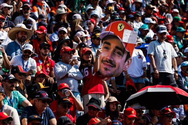 F1 - MEXICO CITY GRAND PRIX 2025 Scuderia Ferrari fans during the 2025 Formula 1 Mexico City Grand Prix, 20th round of the 2025 FIA Formula One World Championship, WM, Weltmeisterschaft from October 24 to 26, 2025 on the Autodromo Hermanos Rodriguez, in Mexico City, Mexico - Mexico CityMexico  Copyright: xJavierxJimenezx