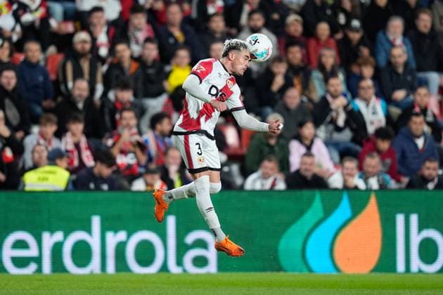 October 26, 2025, Madrid, Madrid, Spain: Pep Chavarria of Rayo Vallecano in action during the Spanish League, LaLiga EA Sports, football match played between Rayo Vallecano and Deportivo Alaves at Estadio de Vallecas on October 26, 2025, in Madrid, Spain. Madrid Spain - ZUMAa181 20251026_zaa_a181_291 Copyright: xDennisxAgyemanx