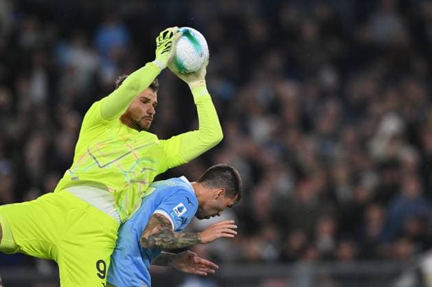 SS Lazio v Juventus FC - Serie A Ivan Provedel of S.S. Lazio and Alessio Romagnoli of S.S. Lazio are in action during the 8th day of the Serie A Championship between S.S. Lazio and Juventus F.C. at the Olympic Stadium in Rome, Italy, on October 26, 2025. Rome Italy Italy  Copyright: xDomenicoxCippitellix originalFilename:cippitelli-sslaziov251026_npp5C.jpg