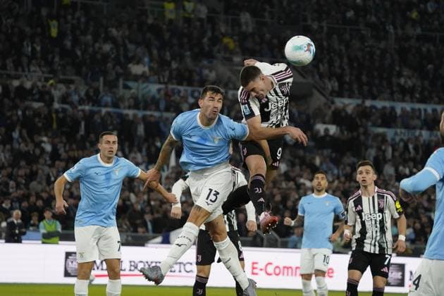 Alessio Romagnoli and Dusan Vlahovic during the 8th day of the Serie A Championship between S.S. Lazio vs Juventus F.C. at the Olympic Stadium, Rome, italy on 26 October 2025  Copyright: xStefanoxDÂ offizi IPAxSportx xipa-agency.netx xx IPA_67122323 IPA_Agency_IPA67122323