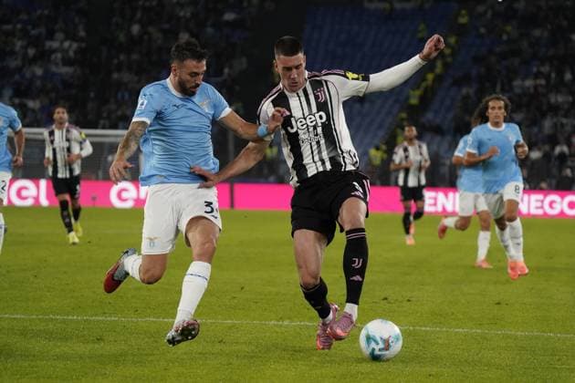 Mario Gila and Dusan Vlahovic during the 8th day of the Serie A Championship between S.S. Lazio vs Juventus F.C. at the Olympic Stadium, Rome, italy on 26 October 2025  Copyright: xStefanoxDÂ offizi IPAxSportx xipa-agency.netx xx IPA_67122334 IPA_Agency_IPA67122334