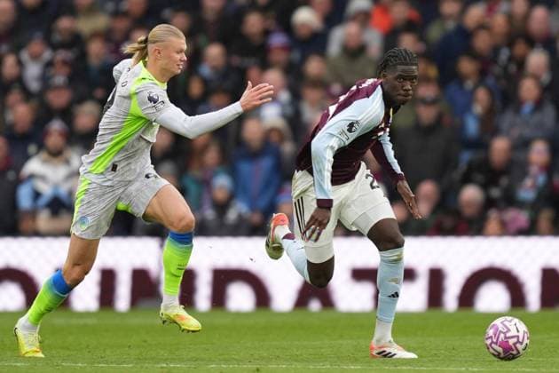Aston Villa v Manchester City, Premier League Amadou Onana of Aston Villa under pressure from Erling Haland of Manchester City during the Aston Villa v Manchester City Premier League match at Villa Park, Birmingham, England on 26 October 2025 Credit: Dylan Hepworth Every Second Media Editorial use only. All images are copyright Every Second Media Limited. No images may be reproduced without prior permission. All rights reserved. Premier League and Football League images are subject to licensing agreements with Football DataCo Limited. see https: www.football-dataco.com Copyright: xIMAGO EveryxSecondxMediax ESM-1641-0244 DylanxHepworthx xEveryxSecondxMediax
