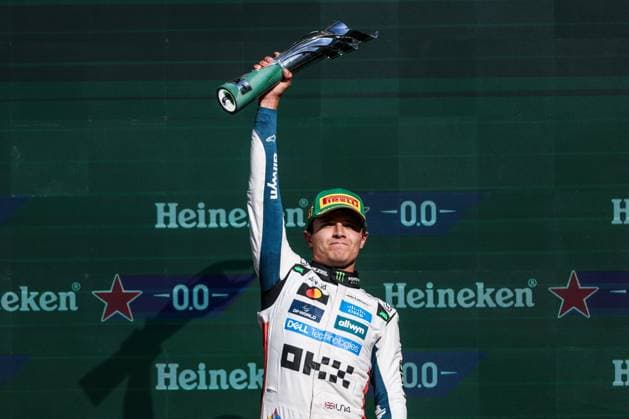 F1 - MEXICO CITY GRAND PRIX 2025 NORRIS Lando (gbr), McLaren F1 Team MCL39, portrait podium during the 2025 Formula 1 Mexico City Grand Prix, 20th round of the 2025 FIA Formula One World Championship, WM, Weltmeisterschaft from October 24 to 26, 2025 on the Autodromo Hermanos Rodriguez, in Mexico City, Mexico - Mexico CityMexico  Copyright: xANTONINxVINCENTx