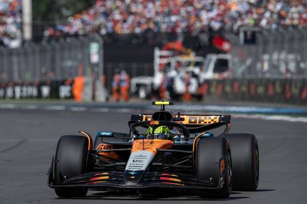 Lando Norris driving McLaren MCL39 during F1 Grand Prix of Mexico at Autodromo Hermanos Rodriguez on October 26, 2025 in Mexico City, Mexico.  Copyright: xRichardxCallis SPPx Sportspressphoto_SPR52150
