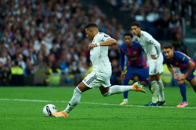 Kylian Mbappe of Real Madrid CF penalty during the LALIGA EA SPORTS match between Real Madrid CF and FC Barcelona, Barca at the Santiago Bernabeu Stadium, on 26 October 2025. - 26 10 2025 - Spain Madrid Madrid -  LGMx xLexPictorium LePictorium_0318022
