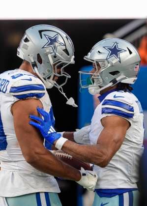 October 26, 2025: Dallas Cowboys tight end Brevyn Spann-Ford (89) celebrates with teammate Dallas Cowboys wide receiver Jalen Tolbert (1) who scored a late touchdown in the second half of the football game between the Denver Broncos and Dallas Cowboys. CSM. - ZUMAc04_ 20251026_zma_c04_231 Copyright: xDerekxRegensburgerx