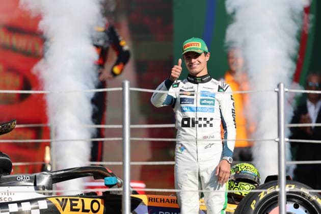(251027) -- MEXICO CITY, Oct. 27, 2025 -- First-placed McLaren s British driver Lando Norris attends the awarding ceremony for the Formula One Mexico Grand Prix at the Hermanos Rodriguez Circuit in Mexico City, Mexico, Oct. 26, 2025. ) (SP)MEXICO-MEXICO CITY-F1-GRAND PRIX LixMengxin 