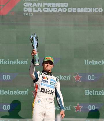 (251027) -- MEXICO CITY, Oct. 27, 2025 -- First-placed McLaren s British driver Lando Norris attends the awarding ceremony for the Formula One Mexico Grand Prix at the Hermanos Rodriguez Circuit in Mexico City, Mexico, Oct. 26, 2025. ) (SP)MEXICO-MEXICO CITY-F1-GRAND PRIX LixMengxin 