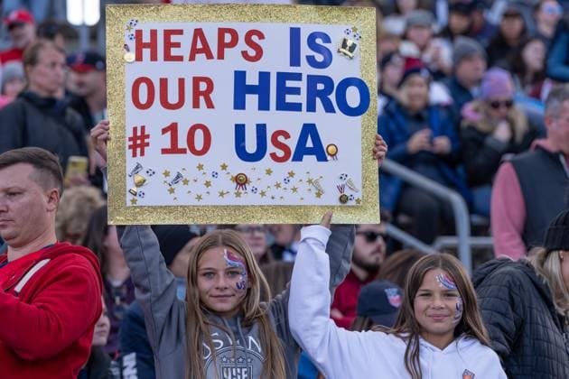 October 26, 2025, Bronx, New York, USA: 26,492 fans attended and supported USWNT and Portugal during friendly game at Pratt & Whitney Stadium at Rentschler Field in East Hartford, CT on October 26, 2025. USWNT won 3 - 1. Bronx USA - ZUMAr339 20251026_znp_r339_035 Copyright: xLevxRadinx
