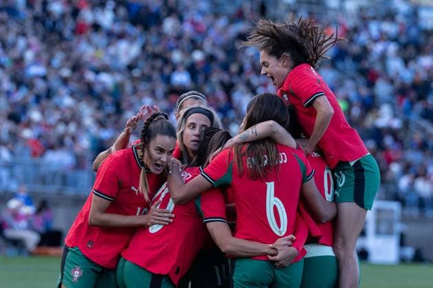 October 26, 2025, Bronx, New York, USA: Jessica Silva (10) of Portugal celebrates with teammates scoring goal during friendly game against USWNT at Pratt & Whitney Stadium at Rentschler Field in East Hartford, CT on October 26, 2025. USWNT won 3 - 1. Bronx USA - ZUMAr339 20251026_znp_r339_050 Copyright: xLevxRadinx