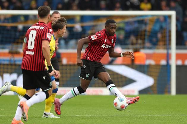 Braunschweig vs Hannover, 2 BL Braunschweig, 26 10 2025, FOOTBALL Eintracht Braunschweig vs Hannover 96, 2 BL, Season 2025 26 Noel Aseko Nkili Hannover 96 Braunschweig