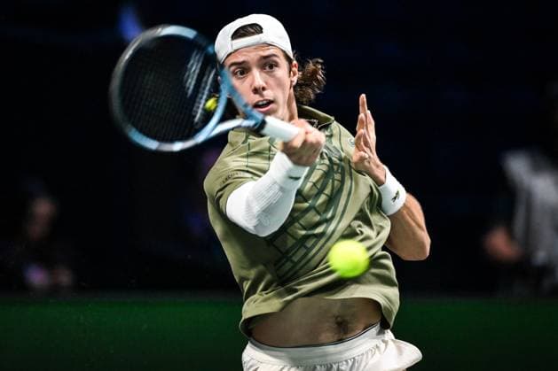 October 27, 2025, Paris, France, France: Arthur CAZAUX of France during the first day of the Rolex Paris Masters 1000 tennis tournament at La Defense Arena on October 27, 2025 in Nanterre near Paris, France. Paris France - ZUMAm308 20251027_zsp_m308_001 Copyright: xMatthieuxMirvillex