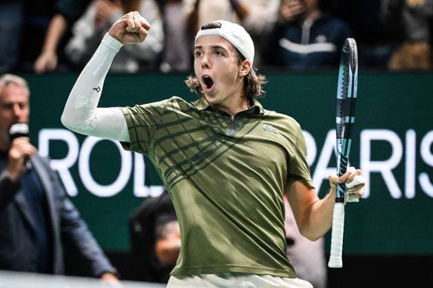 October 27, 2025, Paris, France, France: Arthur CAZAUX of France celebrates his victory during the first day of the Rolex Paris Masters 1000 tennis tournament at La Defense Arena on October 27, 2025 in Nanterre near Paris, France. Paris France - ZUMAm308 20251027_zsp_m308_013 Copyright: xMatthieuxMirvillex