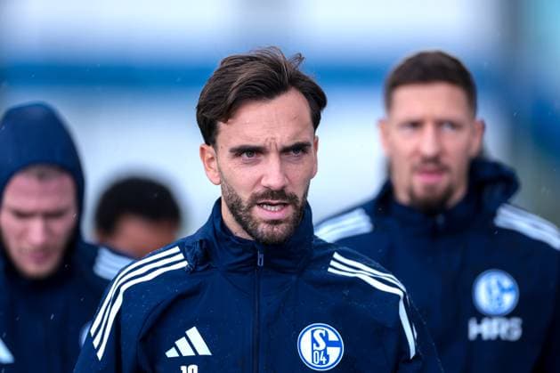 27 10 2025, Football, Season 2025 2026, Training FC Schalke 04, Kenan Karaman FC Schalke 04 , Gelsenkirchen Training ground FC Schalke 04 NRW Germany xRHR PHOTO YYx Copyright: RHR-FOTOx RHR-FOTO YY