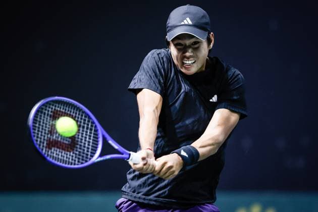 October 27, 2025, Paris, France, France: Learner TIEN of United States during the first day of the Rolex Paris Masters 1000 tennis tournament at La Defense Arena on October 27, 2025 in Nanterre near Paris, France. Paris France - ZUMAm308 20251027_zsp_m308_026 Copyright: xMatthieuxMirvillex