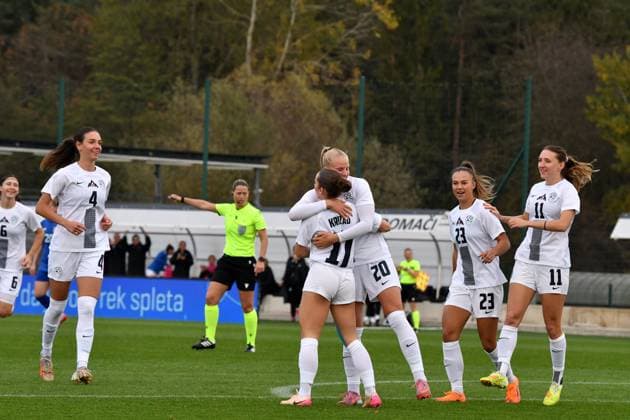 Radomlje, Slovenia, October 27th 2025, Slovenia celebrate score during the International women?s football Friendly match between Slovenia and Serbia at Sports Park Radomlje, Radomlje, Slovenia. (Photo by Natasa Kupljenik Sports Press Photo) Copyright: xNatasaxKupljenikx xSPPx Sportspressphoto_SPR52560