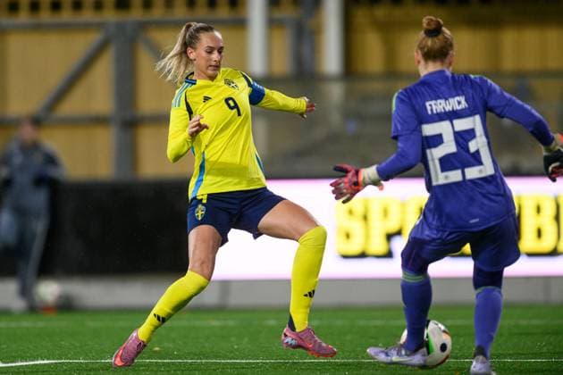 251027 Ellen Wangerheim of Sweden during the international friendly under 23 football match between Sweden and Germany on October 27, 2025 in Malmö Photo Christoffer Borg Mattisson BILDBYRAN COP 261 CB0483 fotboll football soccer fotball u23 under 23 sverige sweden germany dam bbeng landslag  Copyright: CHRISTOFFERxBORGxMATTISSON BB251027CB039