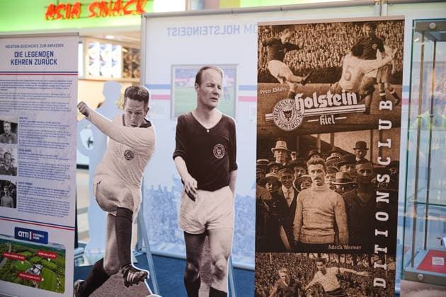 27 10 2025, 125th anniversary Holstein Kiel KSV exhibition opening in Citti Park Kiel, soccer, men, 2 BL 2 Bundesliga , season 2025 2026 exhibition objects Kiel Citti Park Kiel, shopping center Schleswig Holstein Germany