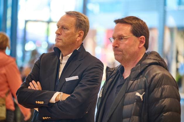 27 10 2025, 125th anniversary Holstein Kiel KSV exhibition opening in Citti Park Kiel, soccer, men, 2 BL 2 Bundesliga , season 2025 2026 Holstein historian Patrick re Nawe and President Steffen Schneekloth Kiel Citti Park Kiel, shopping center Schleswig Holstein Germany