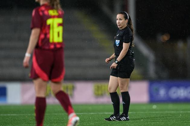 251027 Referee Selma Griberg during the international friendly under 23 football match between Sweden and Germany on October 27, 2025 in Malmö Photo Christoffer Borg Mattisson BILDBYRAN COP 261 CB0483 fotboll football soccer fotball u23 under 23 sverige sweden germany dam bbeng landslag sverige sweden tyskland germany  Copyright: CHRISTOFFERxBORGxMATTISSON BB251027CB069