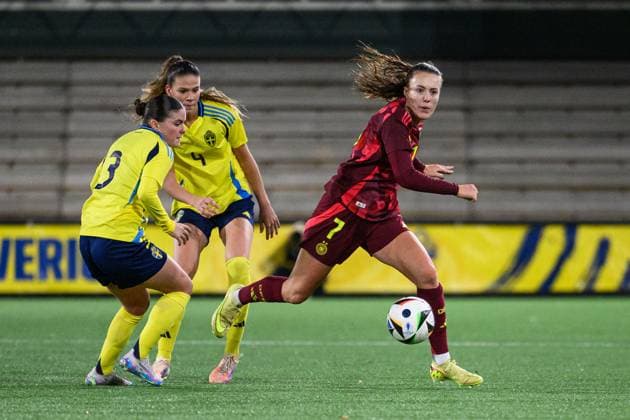 251027 Hanna Wijk and Bella Andersson of Sweden and Mara Alber of Germany during the international friendly under 23 football match between Sweden and Germany on October 27, 2025 in Malmö Photo Christoffer Borg Mattisson BILDBYRAN COP 261 CB0483 fotboll football soccer fotball u23 under 23 sverige sweden germany dam bbeng landslag sverige sweden tyskland germany  Copyright: CHRISTOFFERxBORGxMATTISSON BB251027CB100