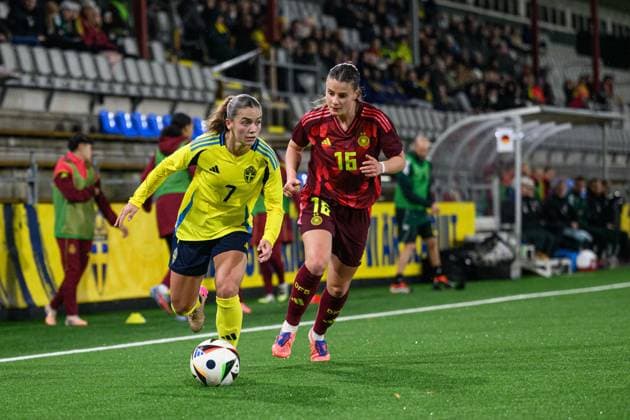 251027 Johanna Renmark of Sweden and Katharina Piljic of Germany during the international friendly under 23 football match between Sweden and Germany on October 27, 2025 in Malmö Photo Christoffer Borg Mattisson BILDBYRAN COP 261 CB0483 fotboll football soccer fotball u23 under 23 sverige sweden germany dam bbeng landslag sverige sweden tyskland germany  Copyright: CHRISTOFFERxBORGxMATTISSON BB251027CB129