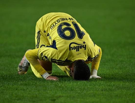 Gaziantep FK v Fenerbahce - Turkish Super Lig GAZIANTEP, TURKIYE - OCTOBER 27: En-Nesyri of Fenerbahce celebrates after a goal during Turkish Super Lig match between Gaziantep FK and Fenerbahce in Gaziantep, Turkiye on October 27, 2025. Adsiz Gunebakan Anadolu Gaziantep Turkey. Editorial use only. Please get in touch for any other usage.  Copyright: x2025xAnadoluxAdsizxGunebakanx