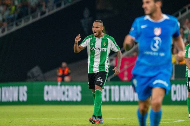 Natan (N4) screams at the Atlético de Madrid players during La Liga match between Real Betis and Atlético de Madrid at the Estadio de la Cartuja in Seville, Spain Copyright: xAndresxLopezxSheridanxx xSPPx Sportspressphoto_SPR52635