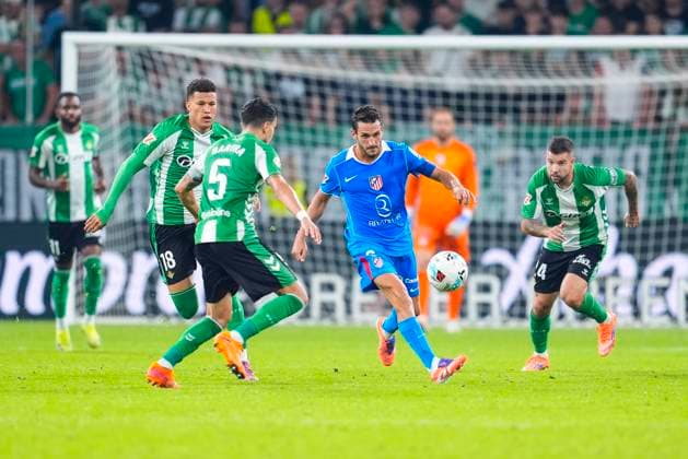 October 27, 2025, Sevilla, Sevilla, SPAIN: Koke of Atletico de Madrid in action during the Spanish league, LaLiga EA Sports, football match played between Real Betis and Atletico de Madrid at La Cartuja stadium on October 27, 2025, in Sevilla, Spain. Sevilla SPAIN - ZUMAa181 20251027_zaa_a181_088 Copyright: xJoaquinxCorcherox