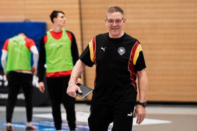 Muenchen Handball DHB 25 26 Germany photoshoot coach Alfred Gislason Germany laughing smiling good-humored grinning Muenchen Bavaria Germany