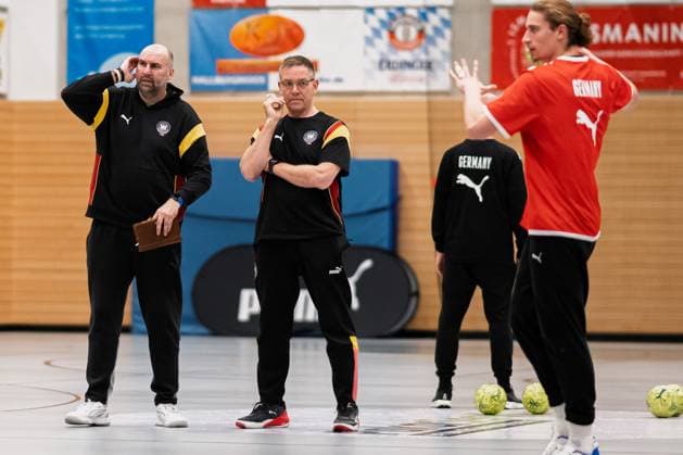 Muenchen Handball DHB 25 26 Germany photo shoot from left Co Coach Erik Wudtke Germany , Coach Alfred Gislason Germany , Muenchen Bayern Germany