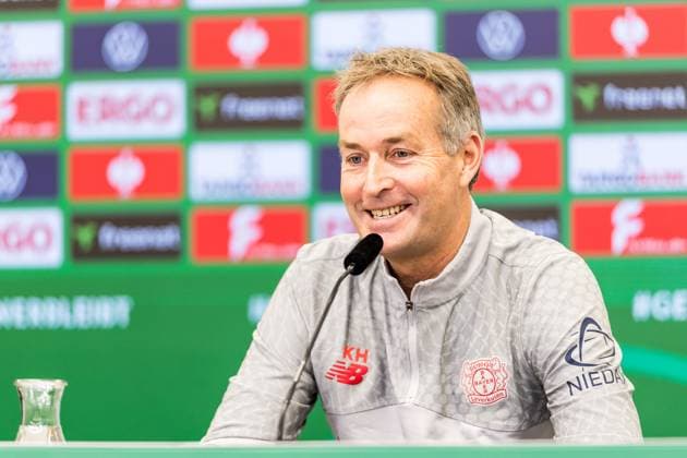 LEVERKUSEN, GERMANY - OCTOBER 28: Kasper Hjulmand (Head coach Bayer 04 Leverkusen) during the press conference, PK, Pressekonferenz before the DFB Pokal match between Bayer 04 Leverkusen and SC Paderborn at BayArena on October 28, 2025 in Leverkusen, Germany. DFL REGULATIONS PROHIBIT ANY USE OF PHOTOGRAPHS AS IMAGE SEQUENCES AND OR QUASI-VIDEO. North Rhine Westphalia Germany Copyright: xBEAUTIFULxSPORTS Wunderlx