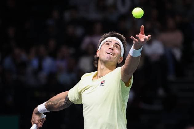 ROLEX PARIS MASTERS TENNIS 2025 Thierry Larret MAXPPP - Nanterre (92) 28 10 2025 Thierry Larret Maxppp. Tennis. Rolex Paris Masters. Paris La Defense, Nanterre (92). Du 25 octobre au 2 novembre 2025.Mardi 28 octobre 2025. Felix AUGER-ALIASSIME (CAN) vs Francisco COMESANA (ARG) Nanterre (92) PARIS LA DEFENSE ARENA ILE DE FRANCE FRANCE  Copyright: xMAXPPPxThierryxLarretx TLR202510289150 TLR202510289150