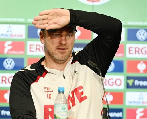 28 10 2025, xophax, Fußball , DFB Pokal , 2 Runde Saison 2025 2026 1 FC Köln Pressekonferenz vor dem DFB Pokal Spiel gegen Bayern München Trainer Lukas Kwasniok Köln