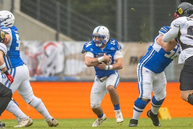 Ryan Edward Minniti (Team Italy, 24) runs with the ball, Team Germany vs Team Italy, American Football, European Championship, EM, Europameisterschaft Bronze Game, Season 2025, 28.10.2025, Krefeld Grotenburg Stadion Germany Copyright: xFootxBowl JUSTxSHOTSx