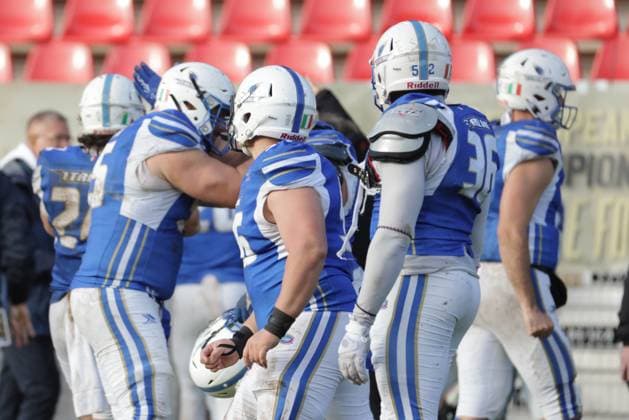 AMERICAN FOOTBALL - IFAF EC, ITA vs GER KREFELD,GERMANY,28.OCT.25 - AMERICAN FOOTBALL - IFAF European Championship, EM, Europameisterschaft bronze medal game, Italy vs Germany. Image shows the rejoicing of ITA.  GEPAxpictures xDavidxBitzan