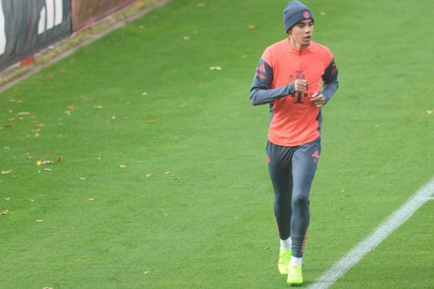 Jamal Musiala, during rehab training, after fibula fracture, ankle dislocation, football FC Bayern Munich training at Säbenerstrasse 28 10 2025 PHOTO Mladen Lackovic LakoPress