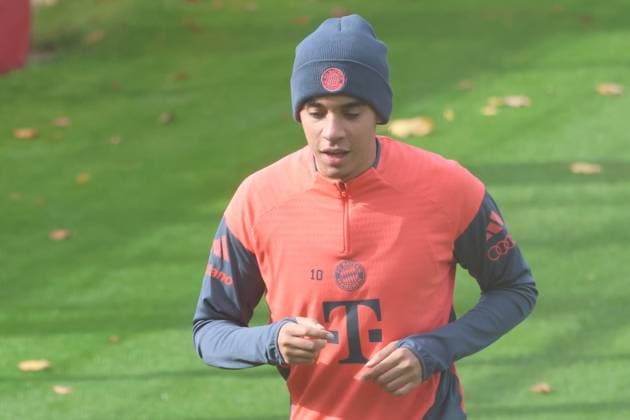Jamal Musiala, during rehab training, after fibula fracture, ankle dislocation, football FC Bayern Munich training at Säbenerstrasse 28 10 2025 PHOTO Mladen Lackovic LakoPress