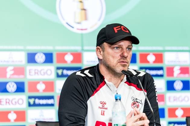 Pressconference 1 FC Koeln, 28 10 2025 COLOGNE, GERMANY OCTOBER 28 Lukas Kwasniok Head Coach 1 FC Koeln during the pre game press conference before the DFB Pokal match between 1 FC Koeln and FC Bayern Muenchen at RheinEnergiestadion on October 28, 2025 in Cologne, Germany DFB REGULATIONS PROHIBIT ANY USE OF PHOTOGRAPHS AS IMAGE SEQUENCES AND OR QUASI VIDEO Copyright: xBEAUTIFULxSPORTS Wunderlx