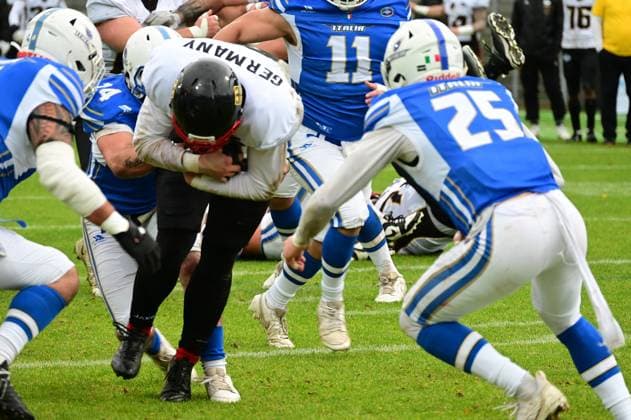 28 10 2025 xkhx Krefeld Grotenburg Stadion American Football European Championship 2025 Italy Germany Match for 3rd place Heiko Bals 4, GER with the ball